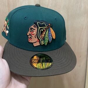 Chicago Blackhawks size 7